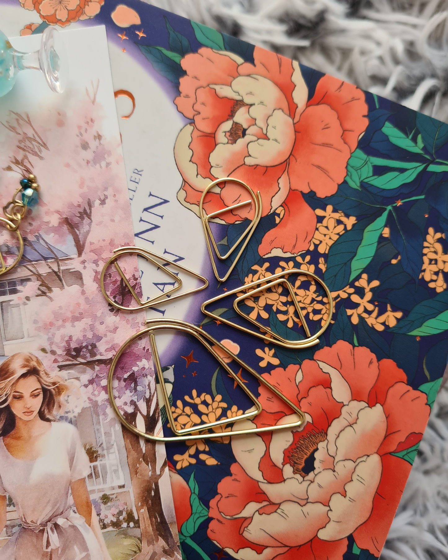BOOKMARK BUNDLE 10 (WITH 17 PRINTABLE/DOWNLOADBLE BOOKMARKS)