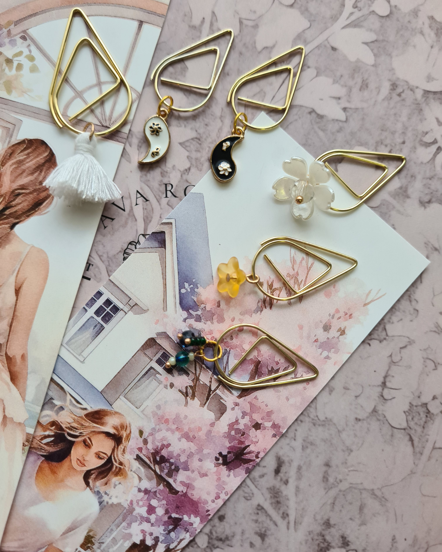 BOOKMARK BUNDLE 14 (WITH 17 PRINTABLE/DOWNLOADBLE BOOKMARKS)