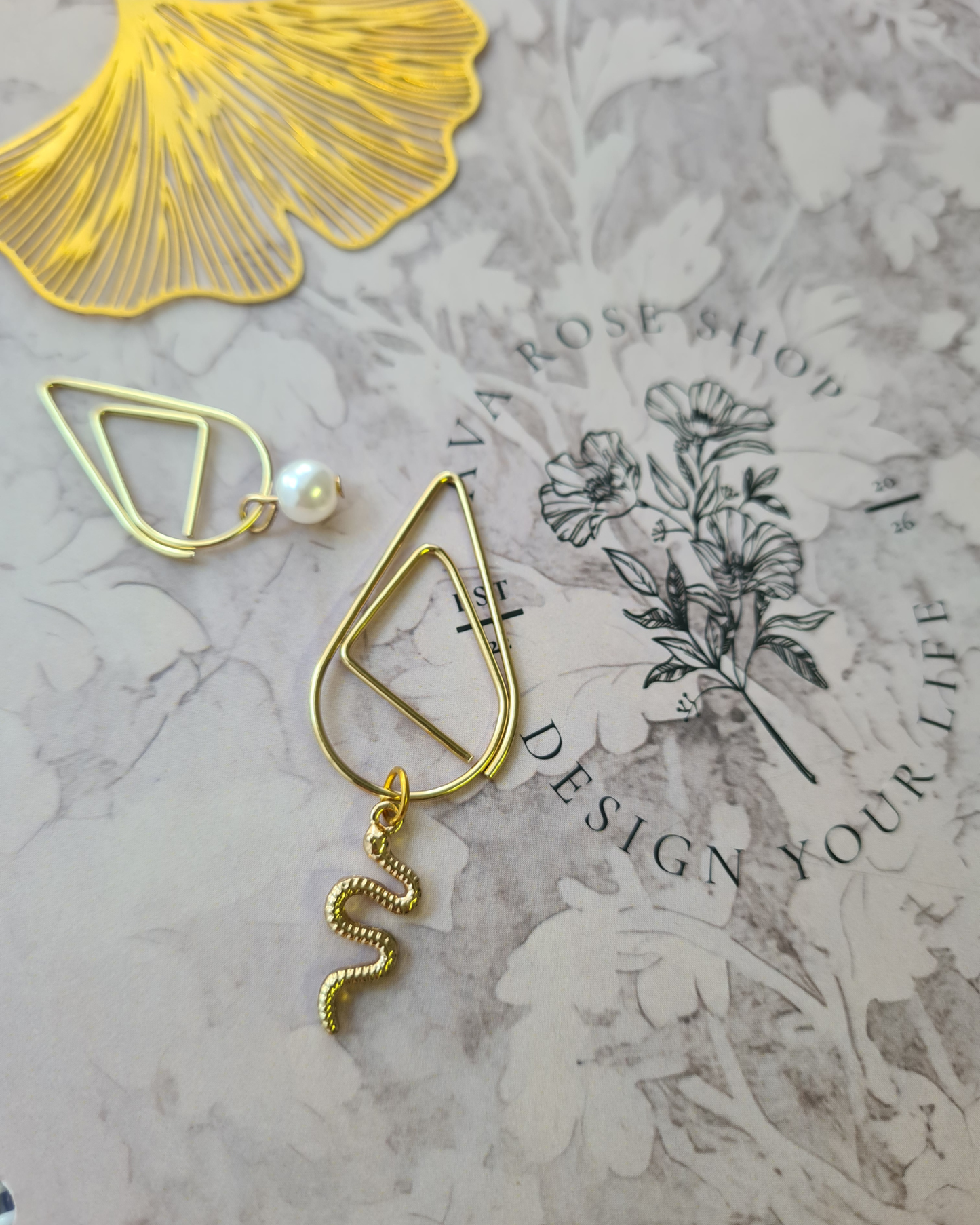 BOOKMARK BUNDLE 11 (WITH 17 PRINTABLE/DOWNLOADBLE BOOKMARKS)