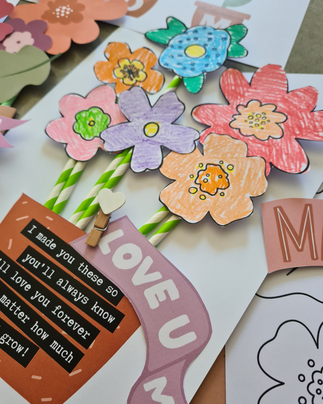 Mother’s Day Printable/Downloadble Bundle – DIY Bouquet, Coupons, Bookmarks & Gift Tags