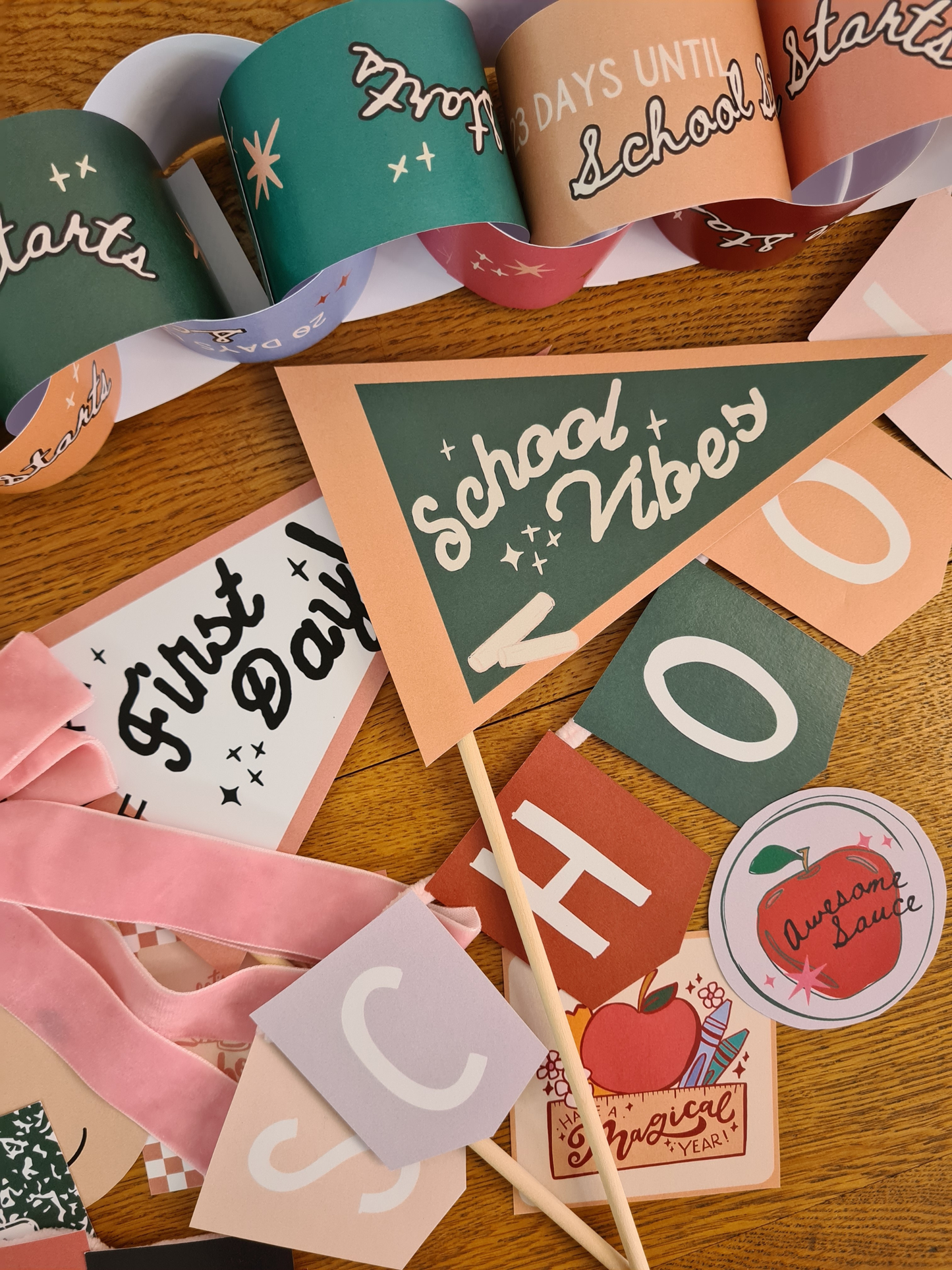 BACK TO SCHOOL START THE YEAR WRITE BUNDLE / Printable download