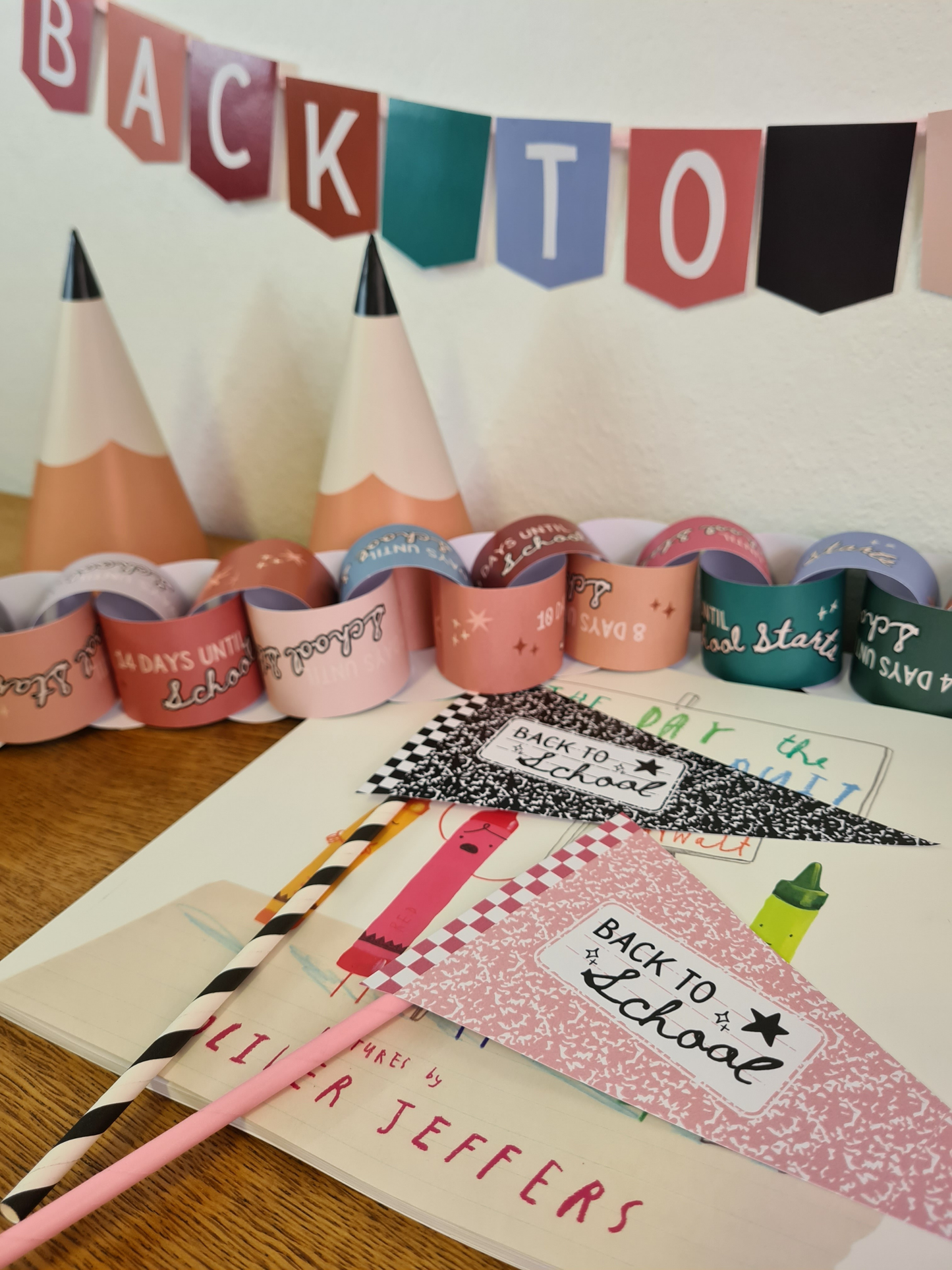 BACK TO SCHOOL START THE YEAR WRITE BUNDLE / Printable download